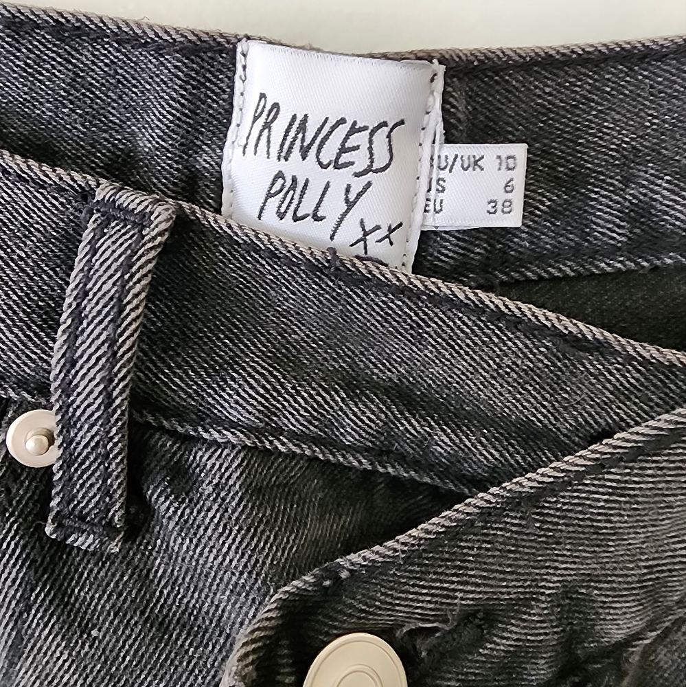 Princess Polly crossover jeans Size 6